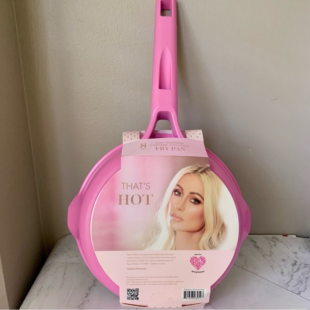Paris Hilton Cast Aluminum Ceramic Nonstick Fry Pan 8 Inch - Picture 3 of 3